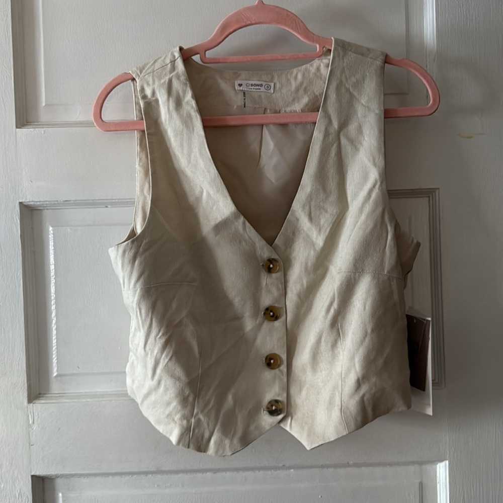 Ci Sono Beige Button-Up Women's Vest